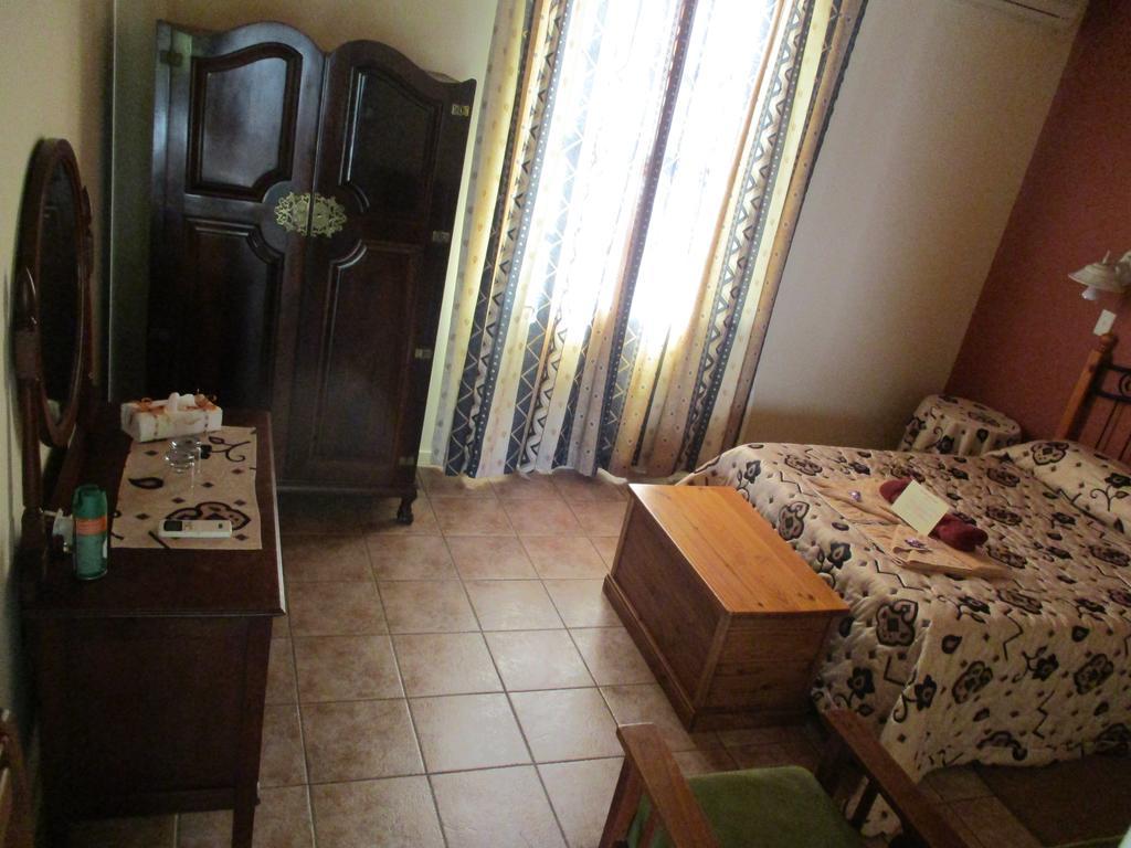 Van Rhyn Guest House Vanrhynsdorp Extérieur photo